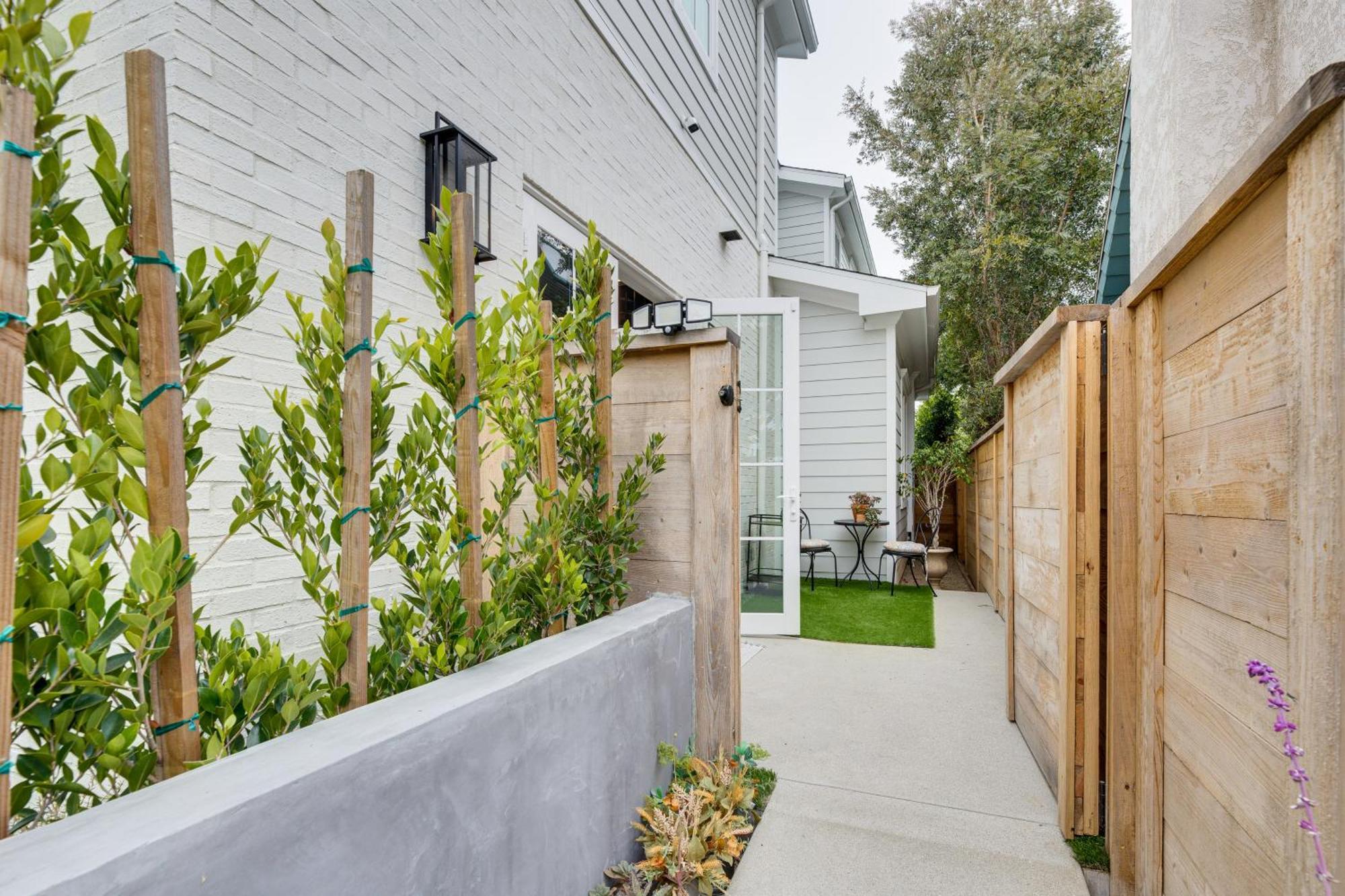 Bright Santa Monica Home With Patio - 3 Mi To Beach! Los Angeles Exterior photo